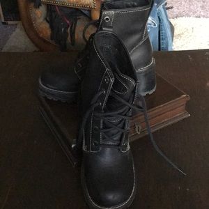 Skechers platform bottles